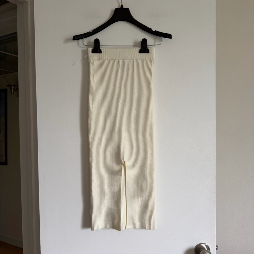 Skylar + Madison Ivory Knit Ribbed Slit Midi Skirt size Small EUC - Picture 3 of 5